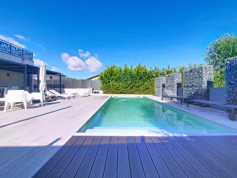 Maison - 169 m² - 5 pièces