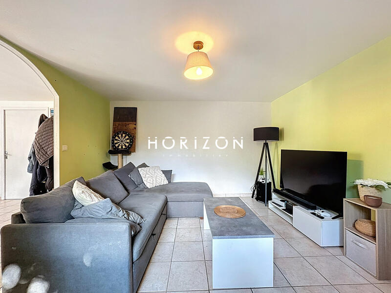 Maison - 200 m² - 6 pièces