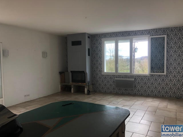 Maison - 233 m² - 5 pièces