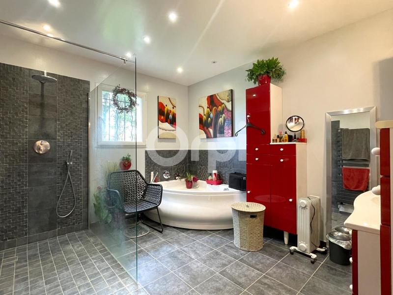 Maison - 142 m² - 4 pièces