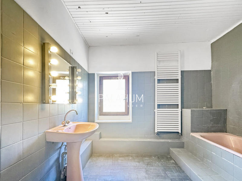 Bastide - 250 m² - 8 pièces