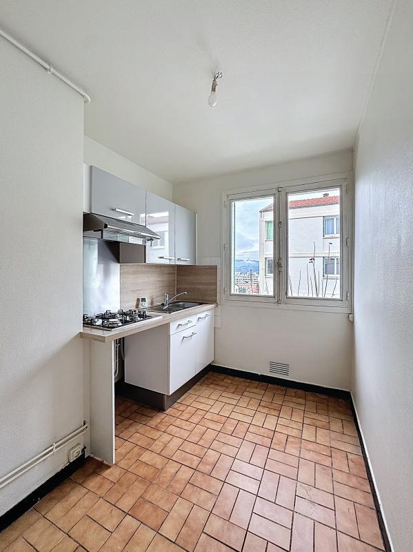 Appartement - 58 m² - 4 pièces