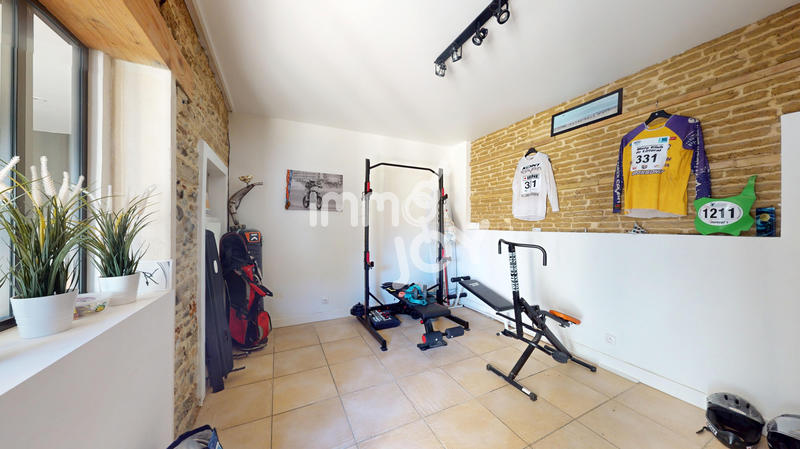 Maison - 308 m² - 6 pièces