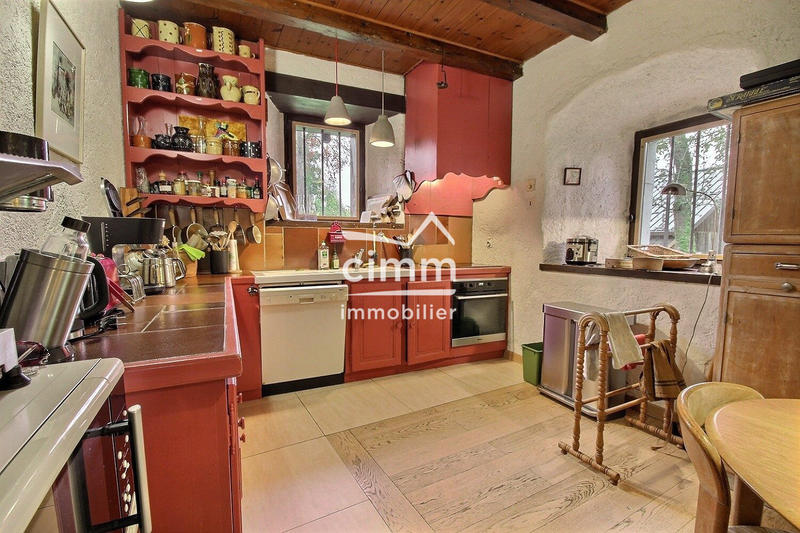 Maison ancienne - 177 m² - 6 pièces