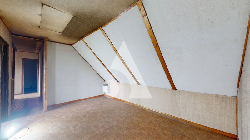 Maison - 136 m² - 6 pièces