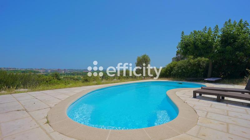 Villa - 170 m² - 6 pièces