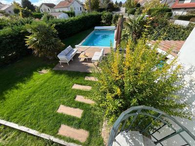 Maison - 153 m² - 6 pièces