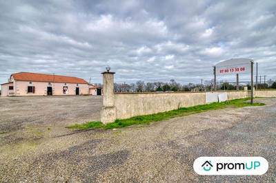 Local commercial - 6 000 m² - 1 pièce