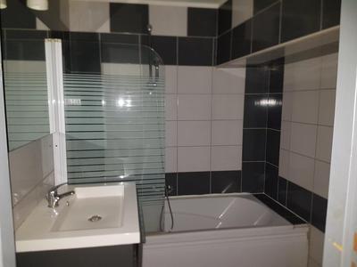 Appartement - 79 m² - 4 pièces