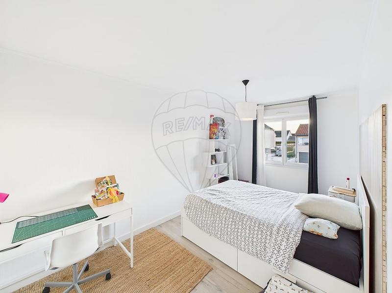 Maison - 180 m² - 8 pièces