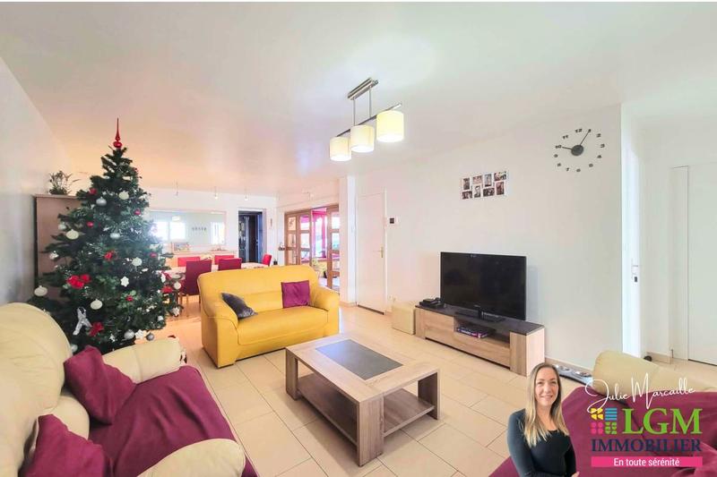 Propriété - 261 m² - 7 pièces