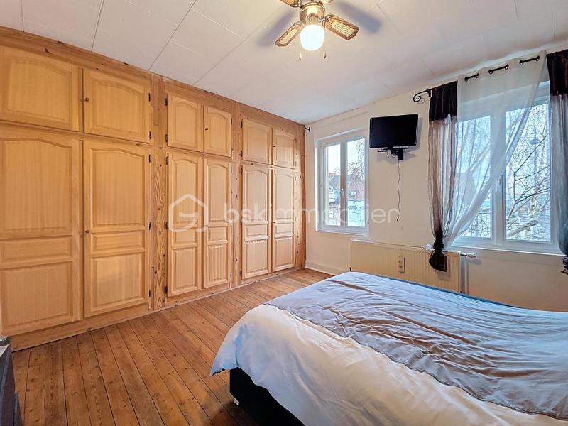 Maison traditionnelle - 111 m² - 5 pièces