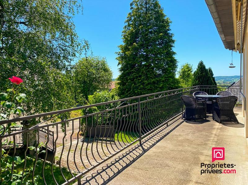 Maison - 98 m² - 5 pièces