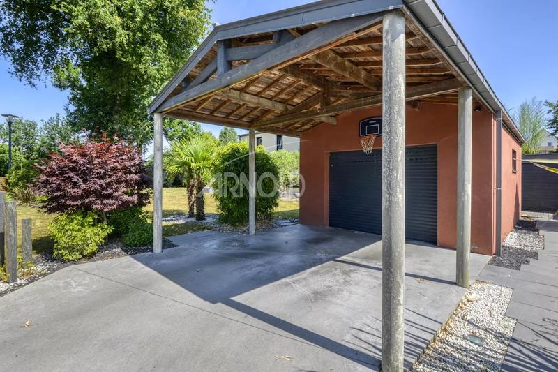 Maison - 186 m² - 7 pièces