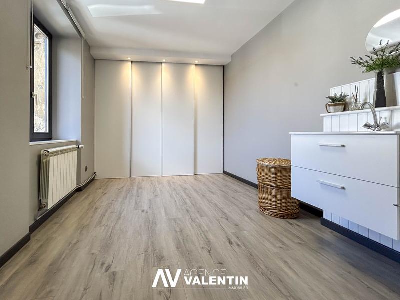 Maison - 153 m² - 8 pièces