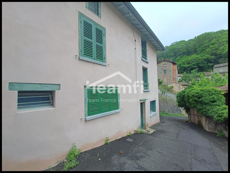 Maison - 82 m² - 5 pièces