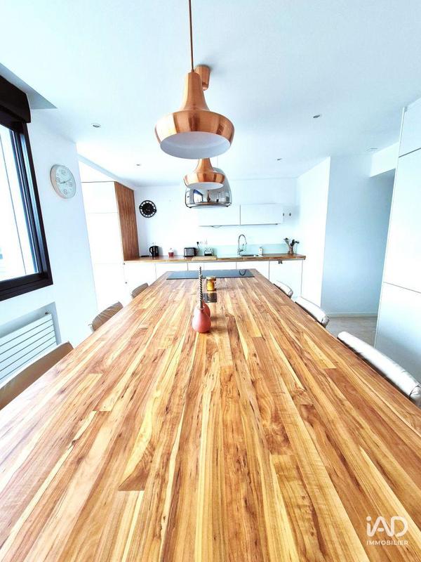 Appartement - 82 m² - 3 pièces