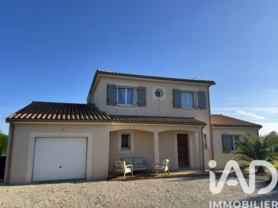 Maison de village - 134 m² - 5 pièces