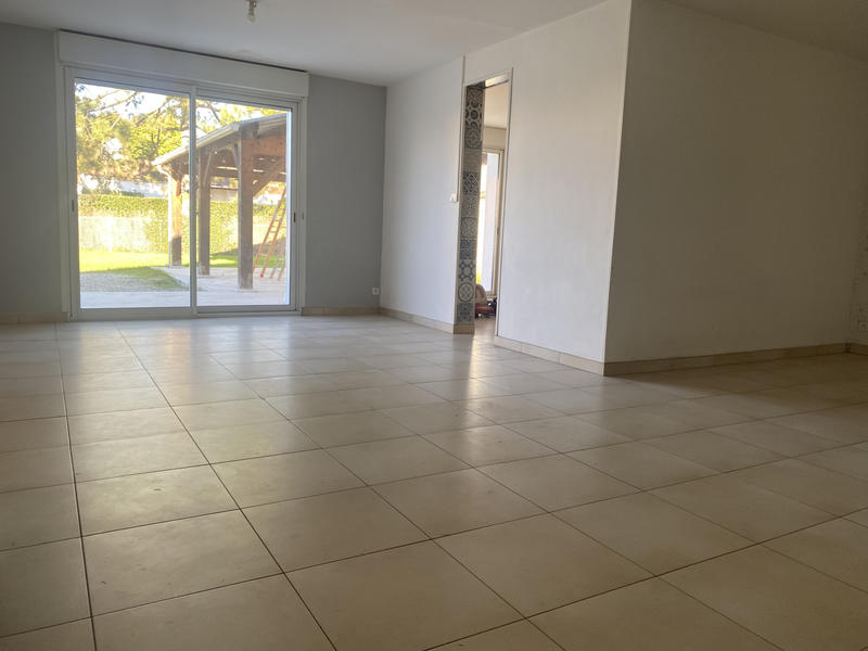 Maison - 96 m² - 5 pièces