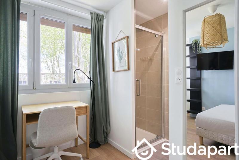 Chambre - 11 m² - 1 pièce