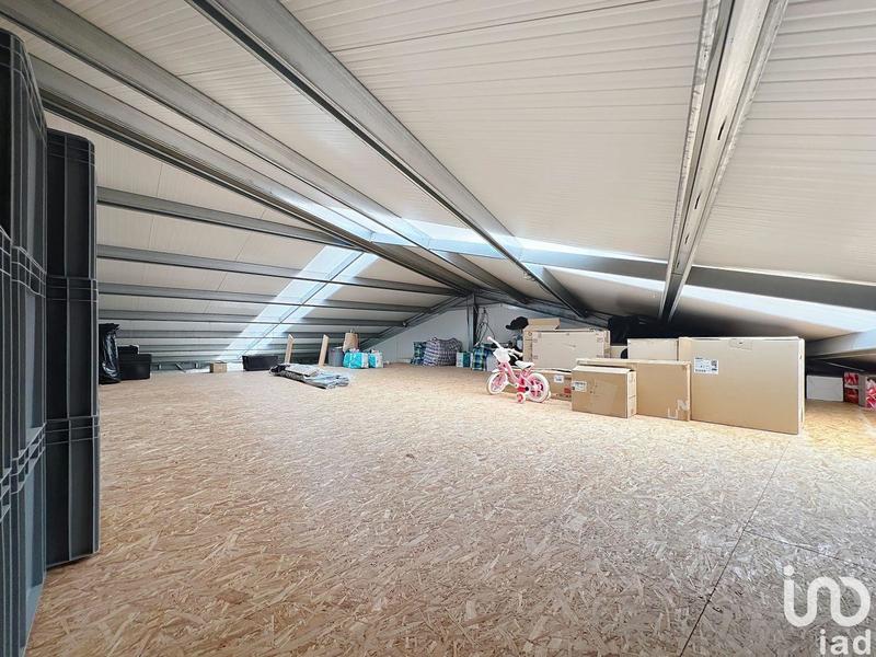 Local commercial - 208 m²