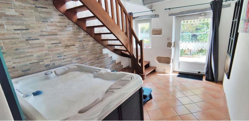 Demeure - 350 m² - 14 pièces