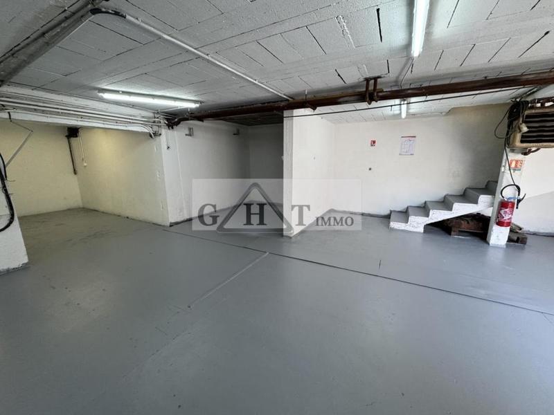 Entrepôt - 200 m²