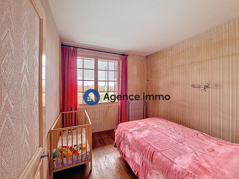Maison - 168 m² - 8 pièces