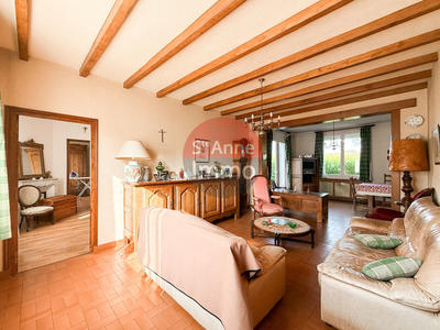 Maison - 203 m² - 7 pièces