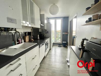 Appartement - 83 m² - 4 pièces