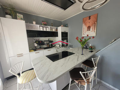 Maison - 91 m² - 5 pièces