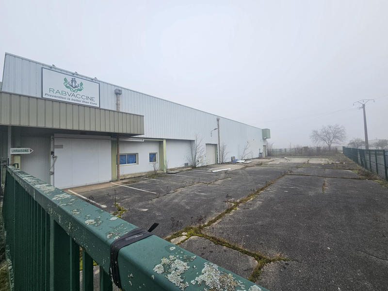 Local d'activités - 4 000 m²