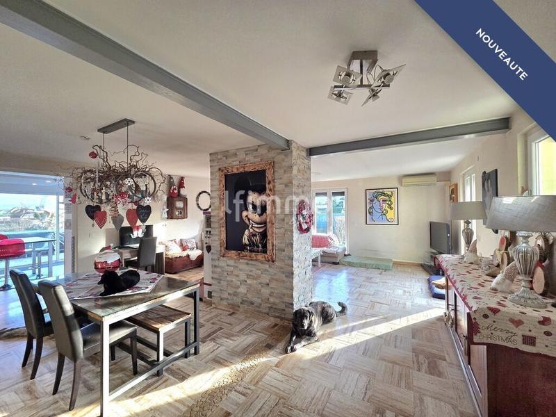 Maison - 198 m² - 7 pièces