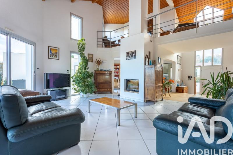 Maison de maîtres - 245 m² - 7 pièces
