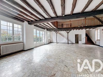 Maison - 258 m² - 7 pièces