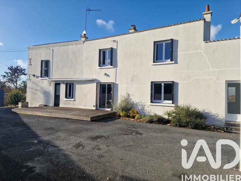 Maison - 95 m² - 5 pièces