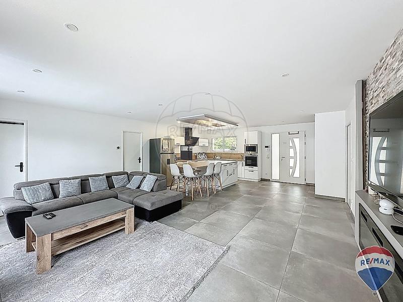 Maison - 125 m² - 6 pièces