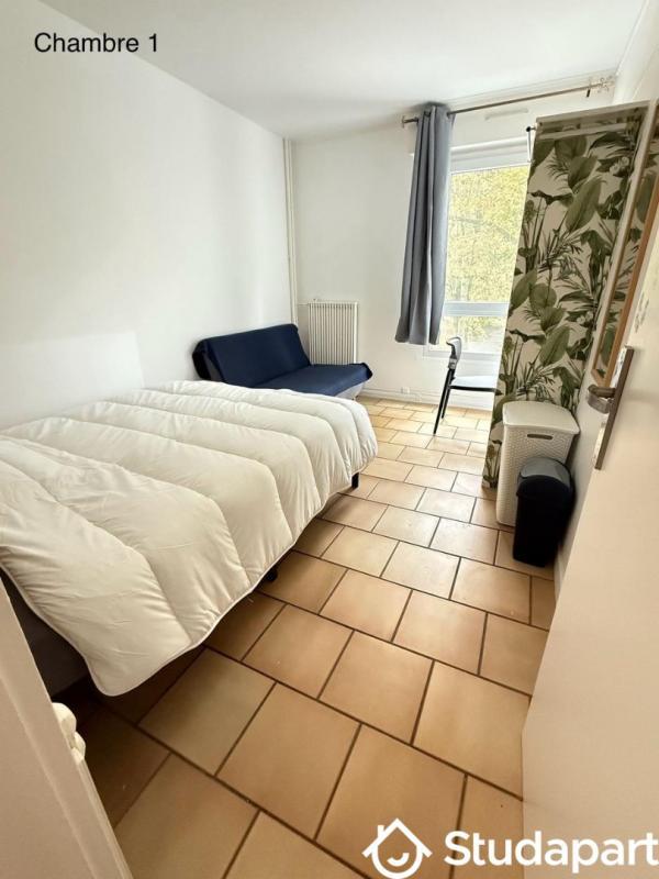 Chambre - 9 m² - 1 pièce