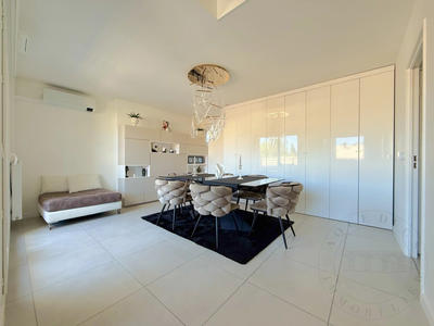 Duplex - 107 m² - 5 pièces