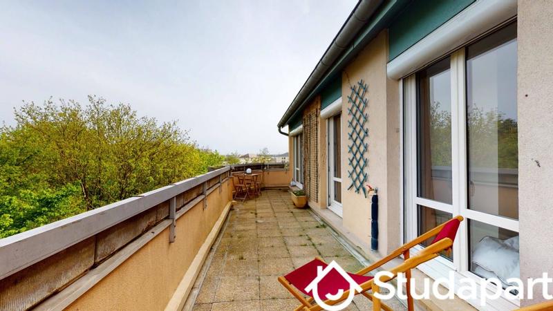 Chambre - 10 m² - 1 pièce