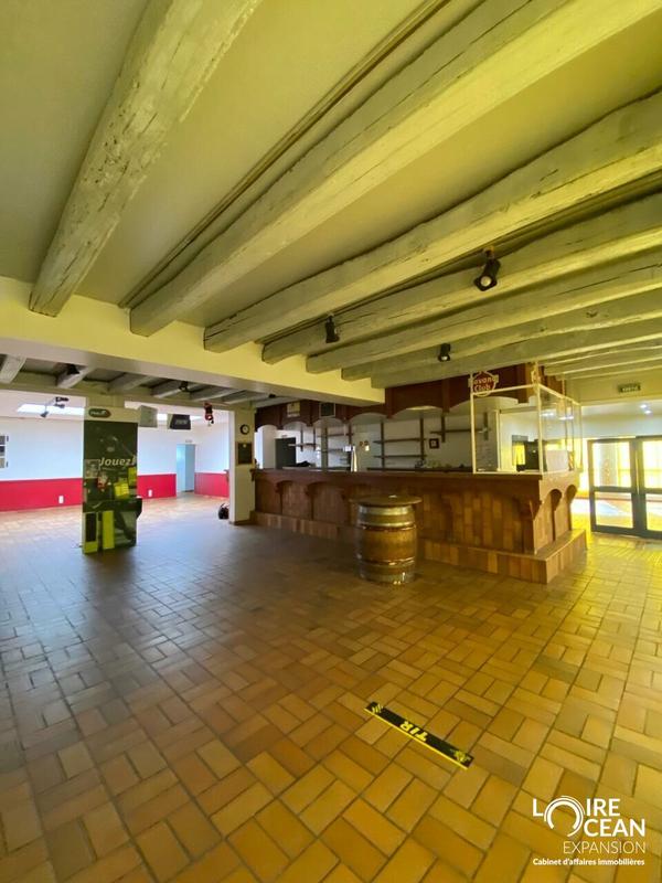 Local commercial - 212 m²