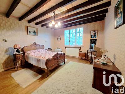 Maison - 196 m² - 8 pièces