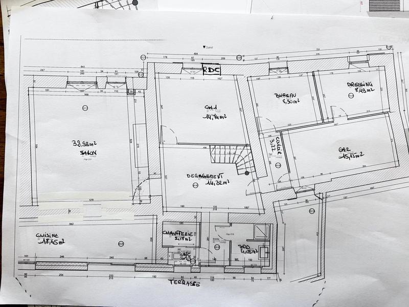 Maison - 209 m² - 9 pièces
