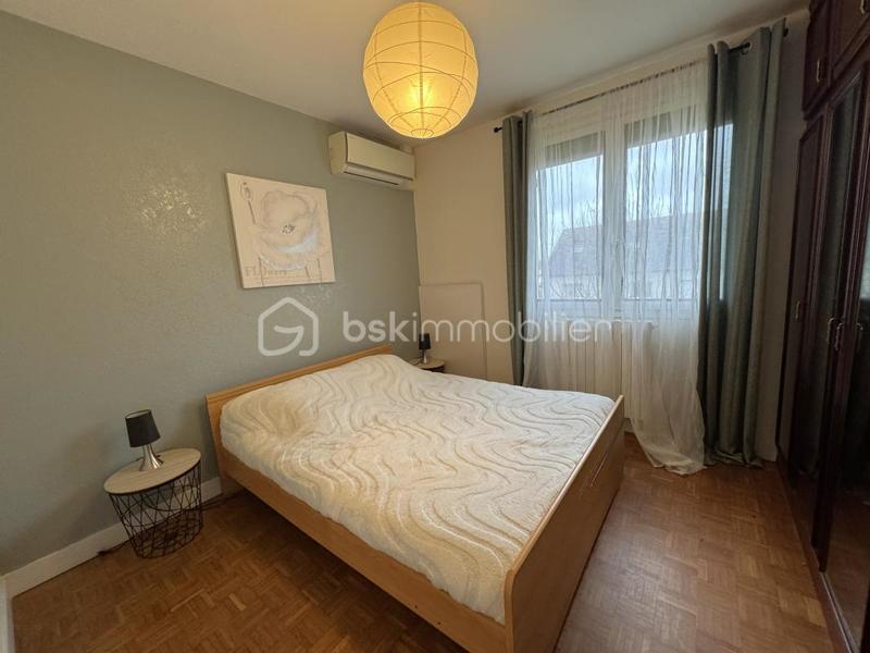 Maison traditionnelle - 169 m² - 7 pièces