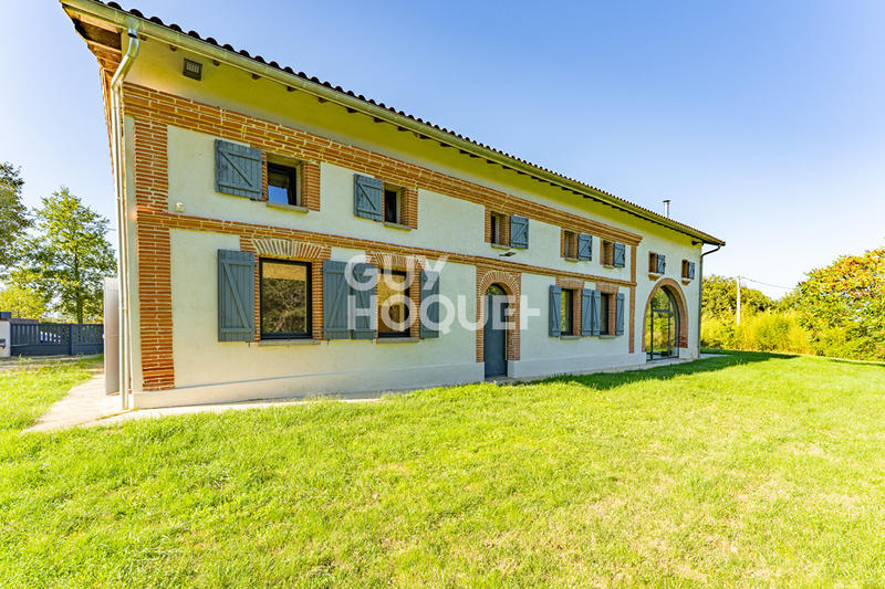 Maison - 276 m² - 8 pièces