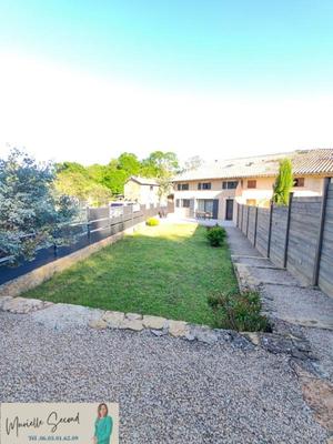 Maison - 90 m² - 3 pièces