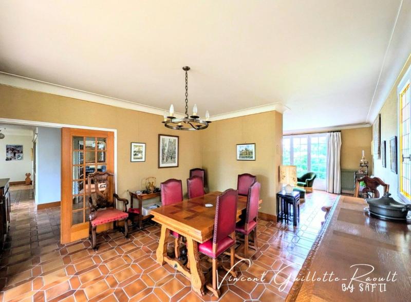 Maison de maîtres - 239 m² - 9 pièces