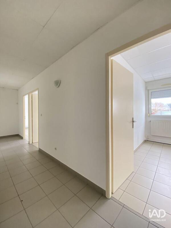 Local commercial - 596 m²