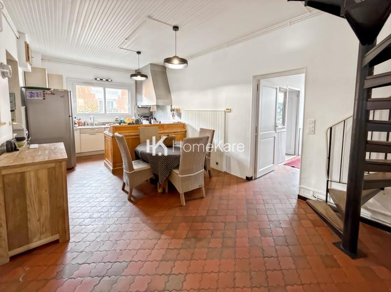 Maison - 160 m² - 5 pièces