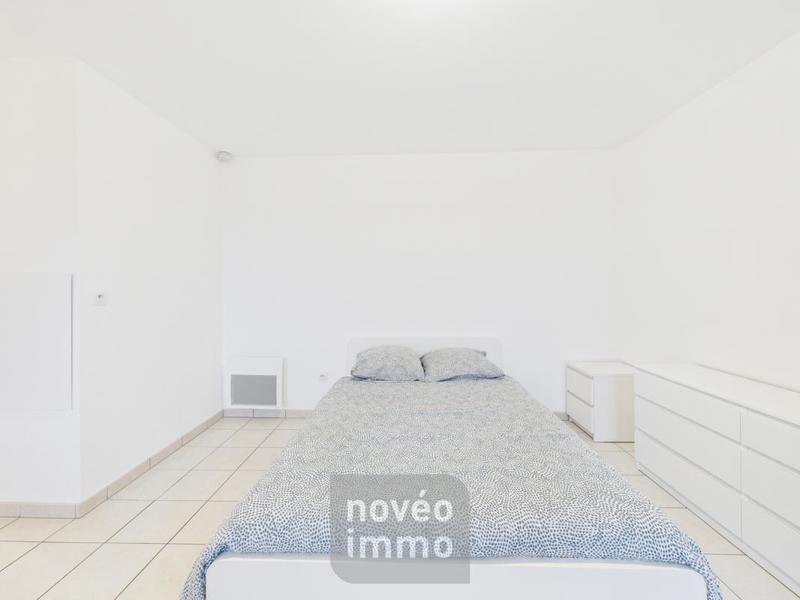 Studio - 25 m² - 1 pièce